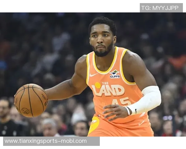 米切尔热爱圣诞大战在麦迪逊广场花园的比赛更是令人期待 米切尔热爱圣诞大战在麦迪逊广场花园的比赛更是令人期待